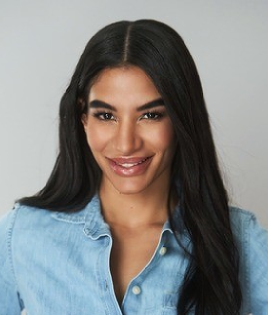 Leonela Mora